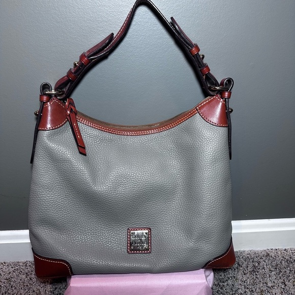 👜 Dooney & Bourke Pebble Grain Leather Hobo Shoulder Bag - Picture 4 of 12